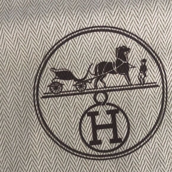 Authentic Hermes Beige dust bag. - Picture 2 of 6